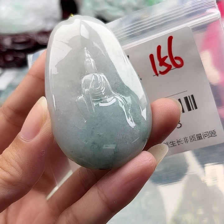 翡翠未镶嵌颈饰挂件