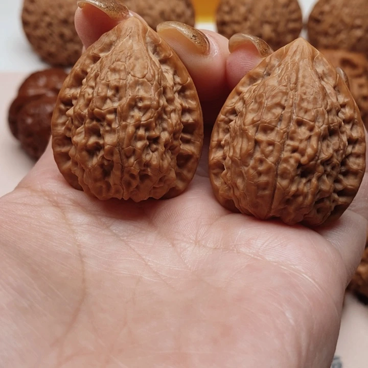 把件文玩核桃一抹红32