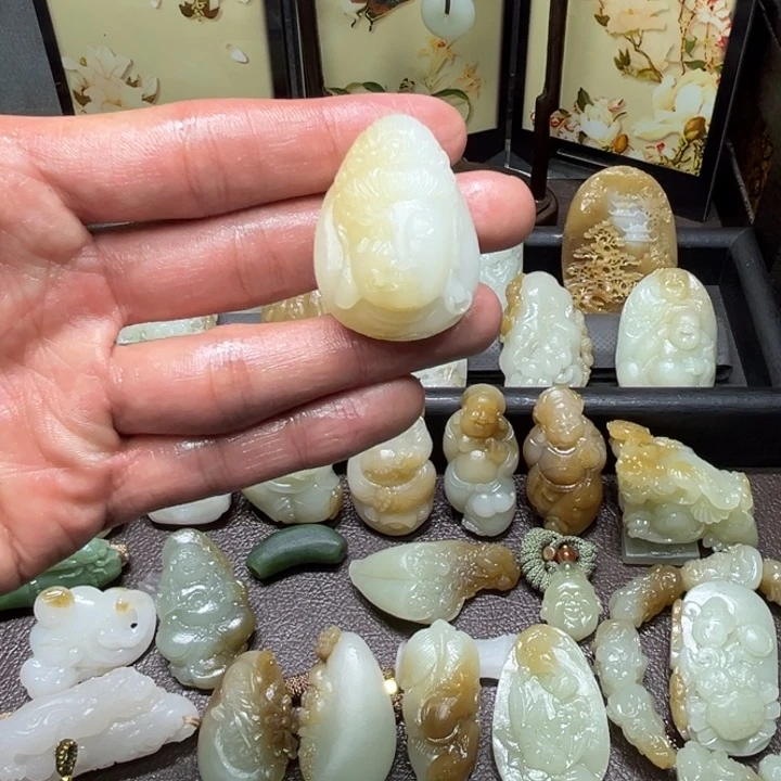 和田玉未镶嵌颈饰