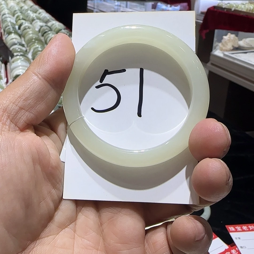 和田玉未镶嵌手镯5