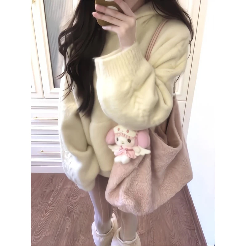 慵懒风软糯宽松连帽针织毛衣女2025年秋季新款针织百搭显瘦短裤