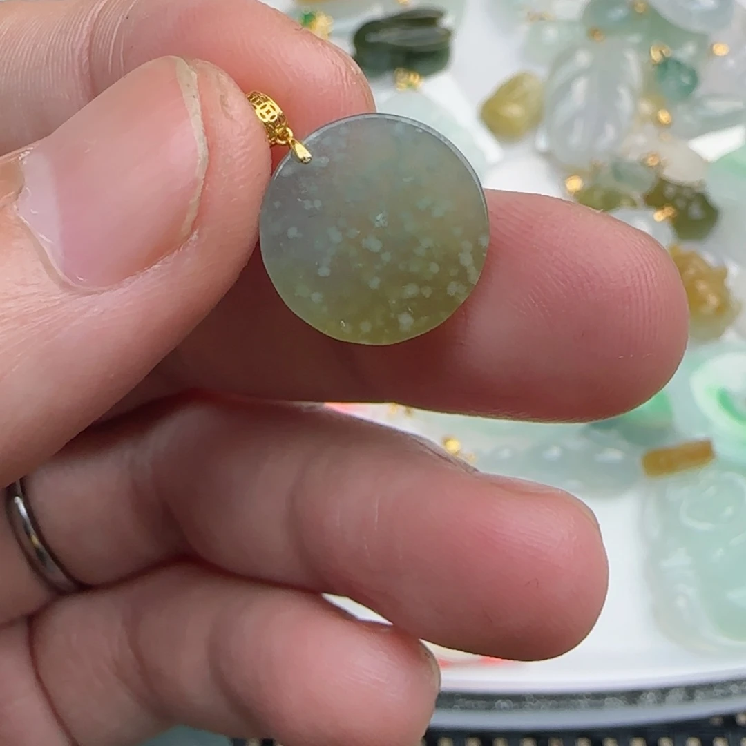 【闪购商品】翡翠颈饰18K金镶嵌小圆