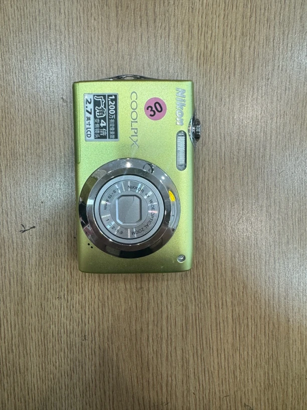 9新 Nikon/尼康 s3000二手相机no退换