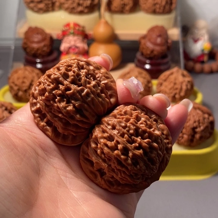 文玩核桃吊坠44四座楼