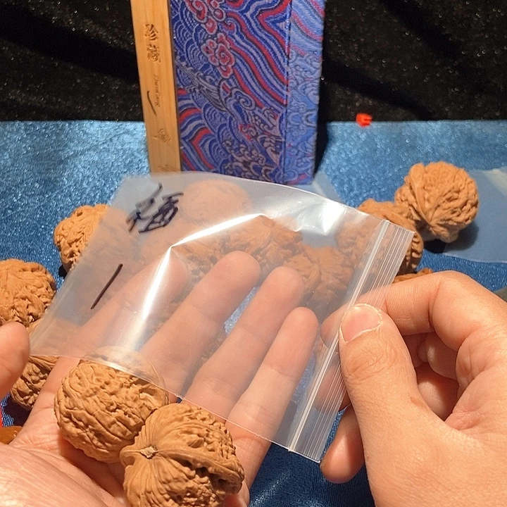 壹***-文玩核桃吊坠文玩核桃
