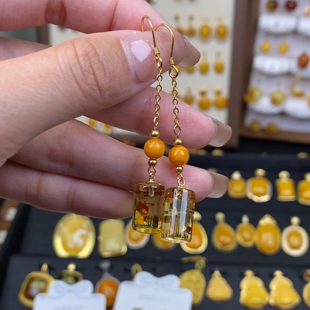 裸石琥珀未镶嵌成品