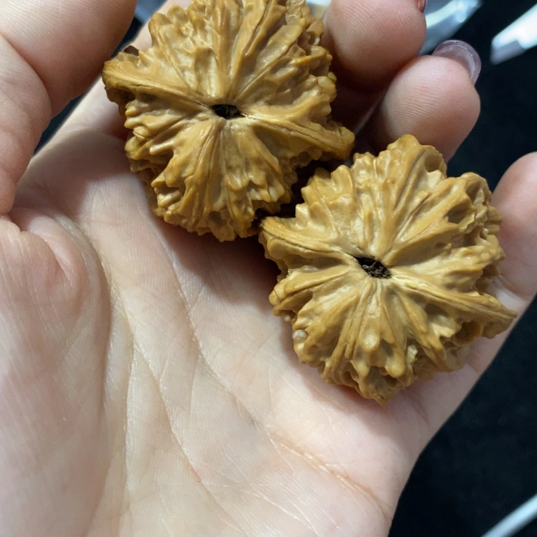 猴头核桃吊坠灯笼88