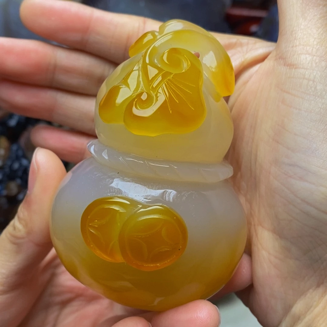 玛瑙/玉髓手把件未镶嵌