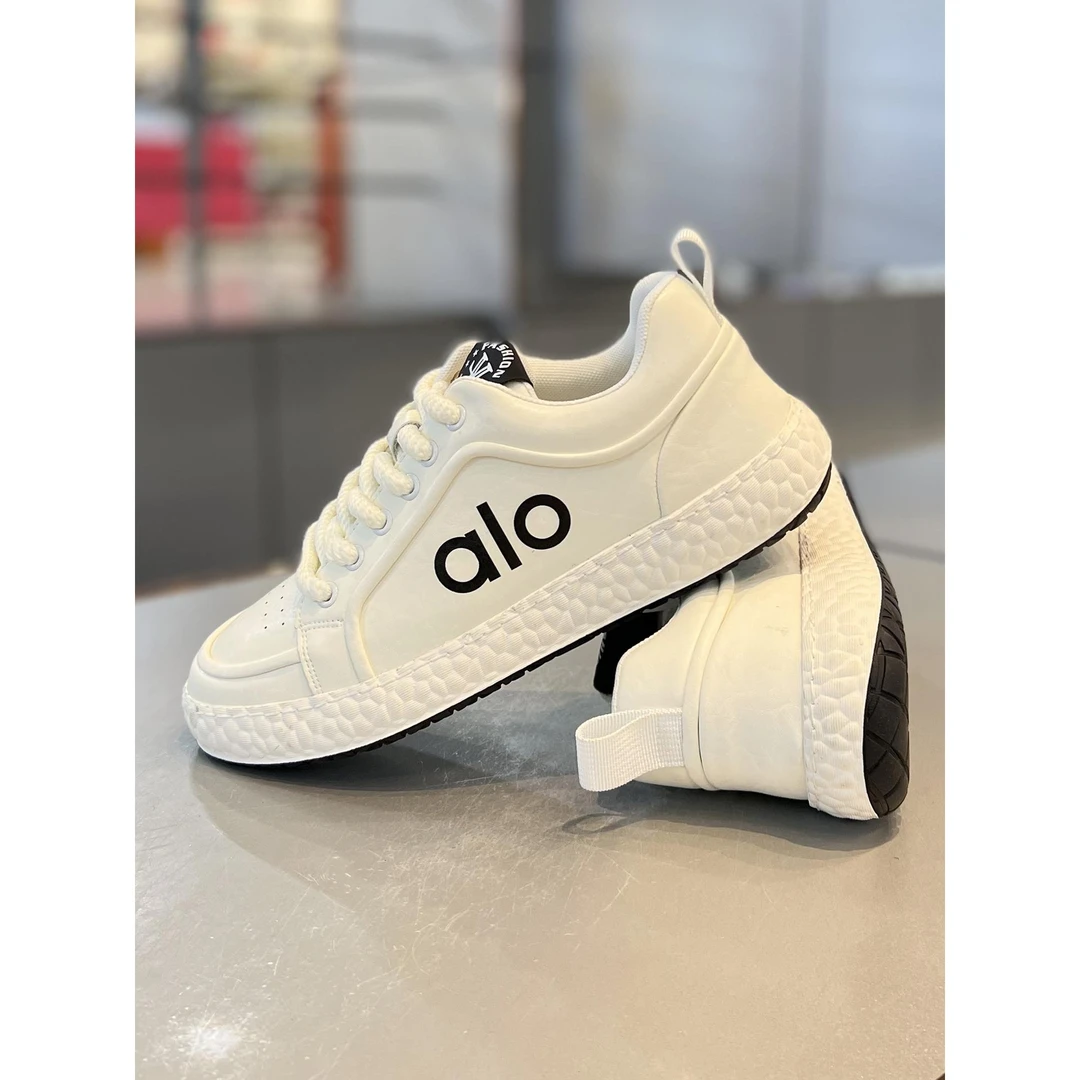 【香港DcSU&Shoes官方正品】韩版休闲款式板鞋皮面纯色系带阿甘鞋