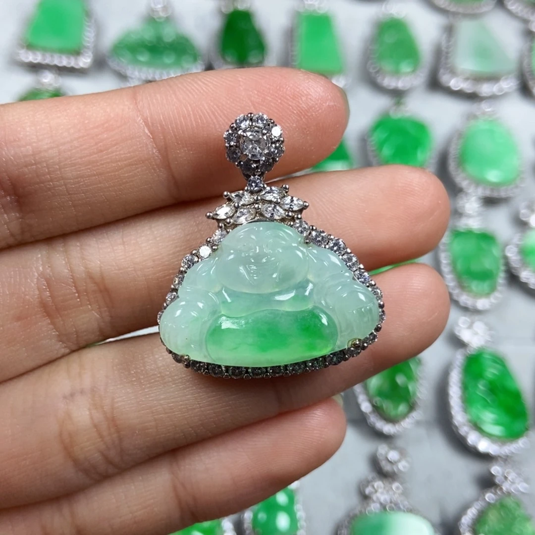 颈饰未镶嵌翡翠佛公