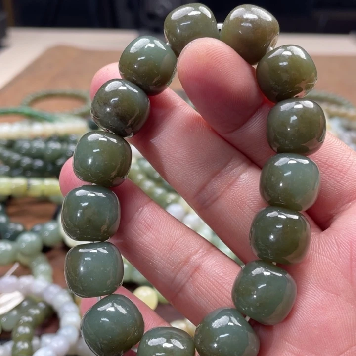 和田玉手链未镶嵌