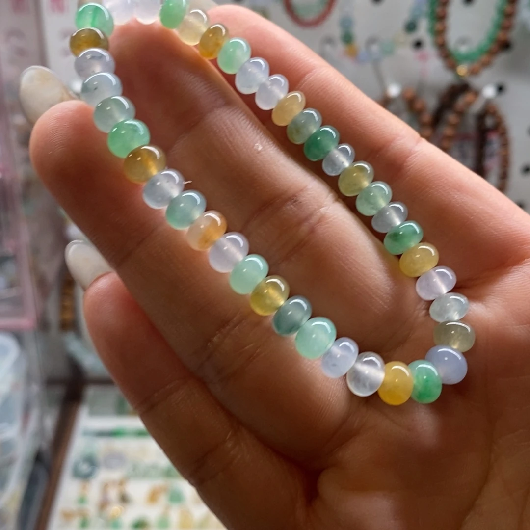 翡翠未镶嵌颈饰退换货运费自理