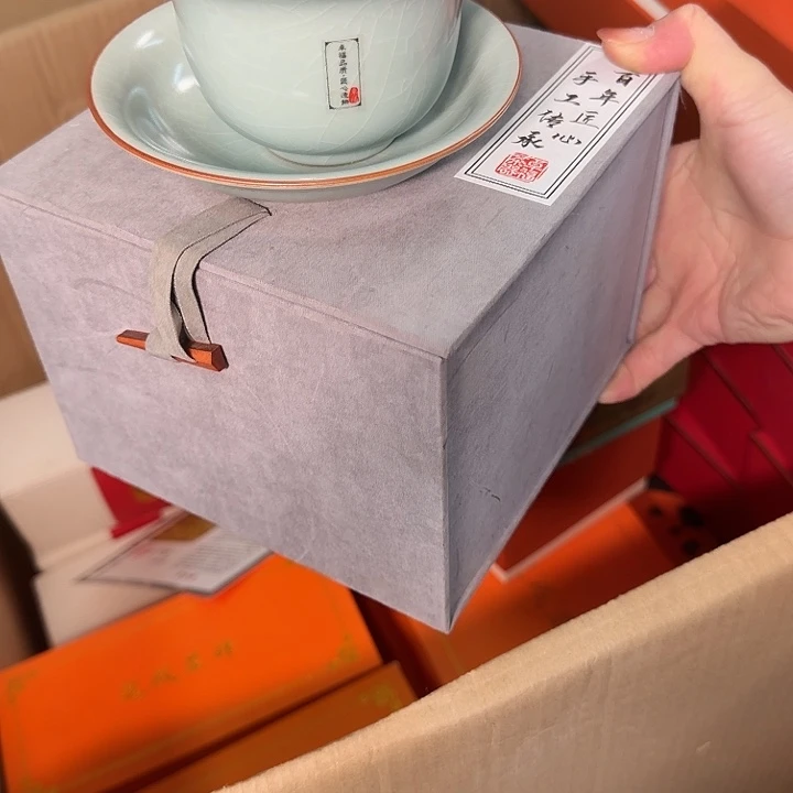 汝窑三才盖碗带礼盒发货