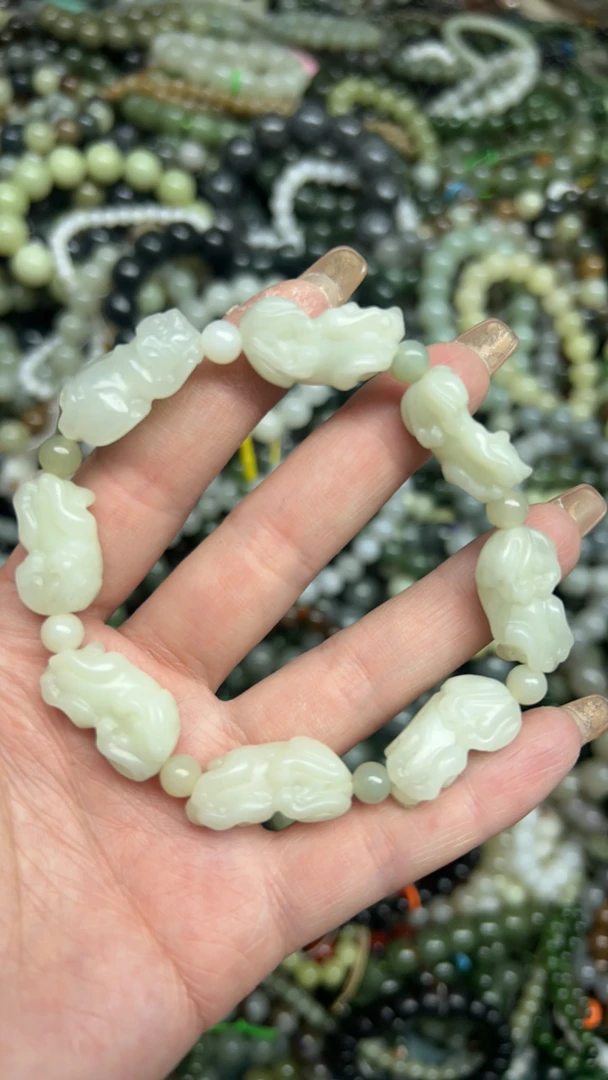 和田玉未镶嵌时尚