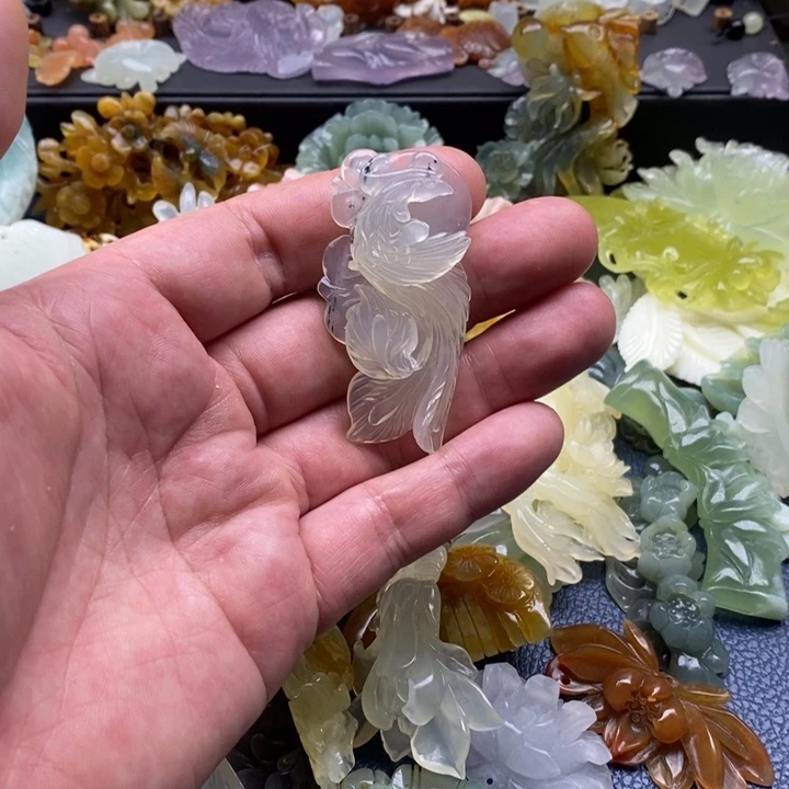 蛇纹石玉合金颈饰