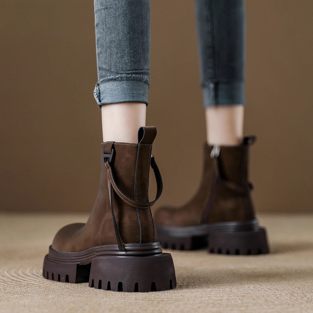 真皮厚底增高爆款短靴2025年新款欧洲站超火流行复古显瘦马丁靴女