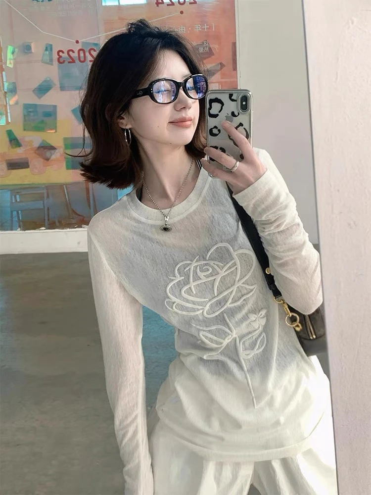 2025夏季新款设计感立体花朵白色长袖正肩T恤薄款防晒罩衫女上衣