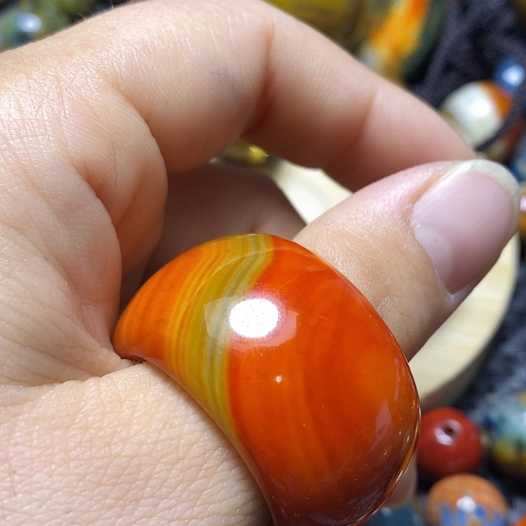 用***2玛瑙/玉髓未镶嵌颈饰