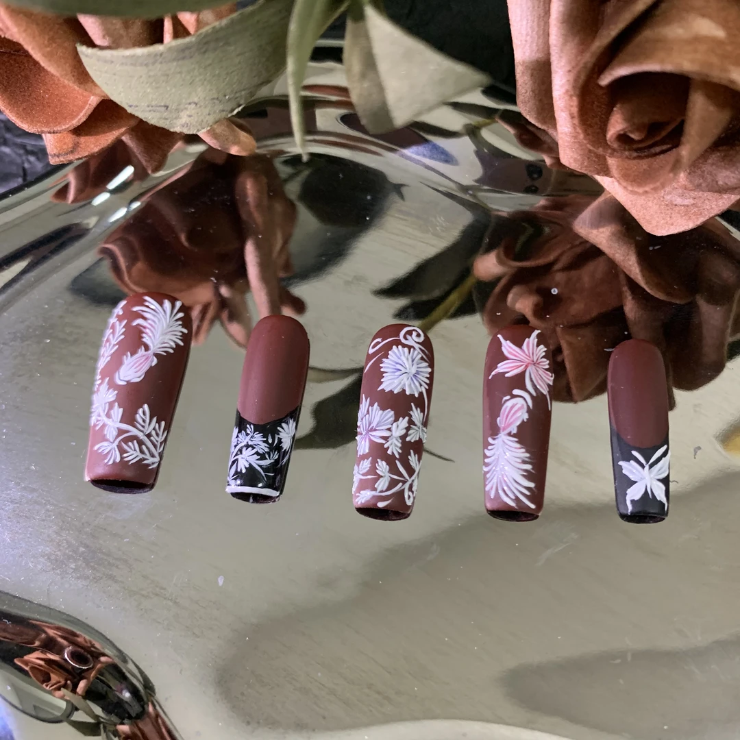 旗袍刺绣纯手工穿戴甲精致独特