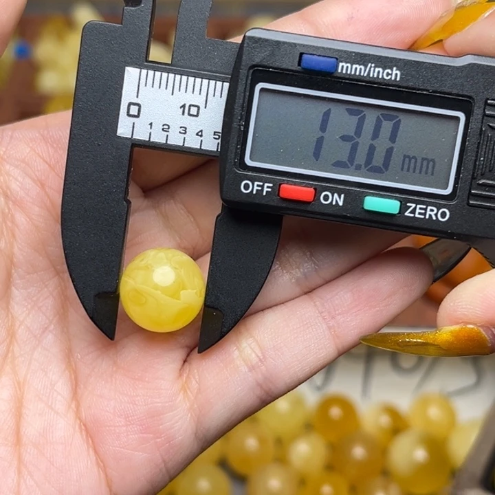 糖***甜蜜蜡未镶嵌珠宝奇石瑕疵放漏