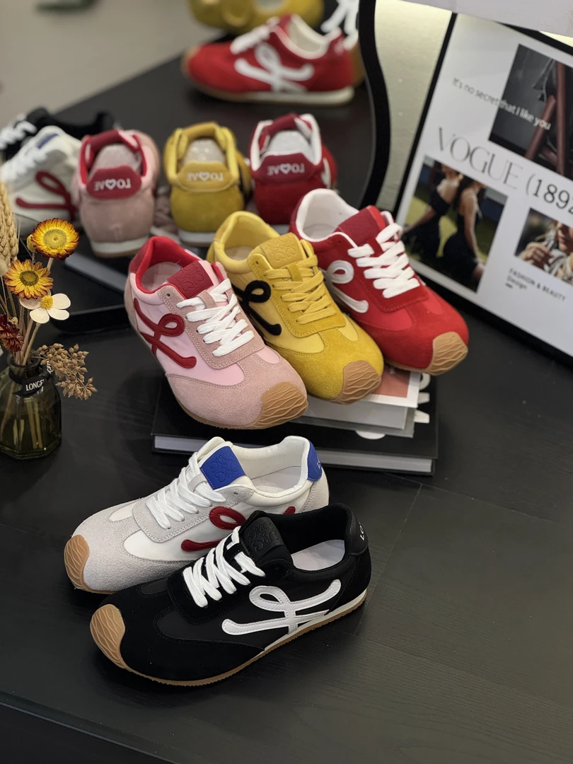 歪头芭蕾舞运动鞋女 复古系带休闲小白鞋女阿甘德训鞋球鞋