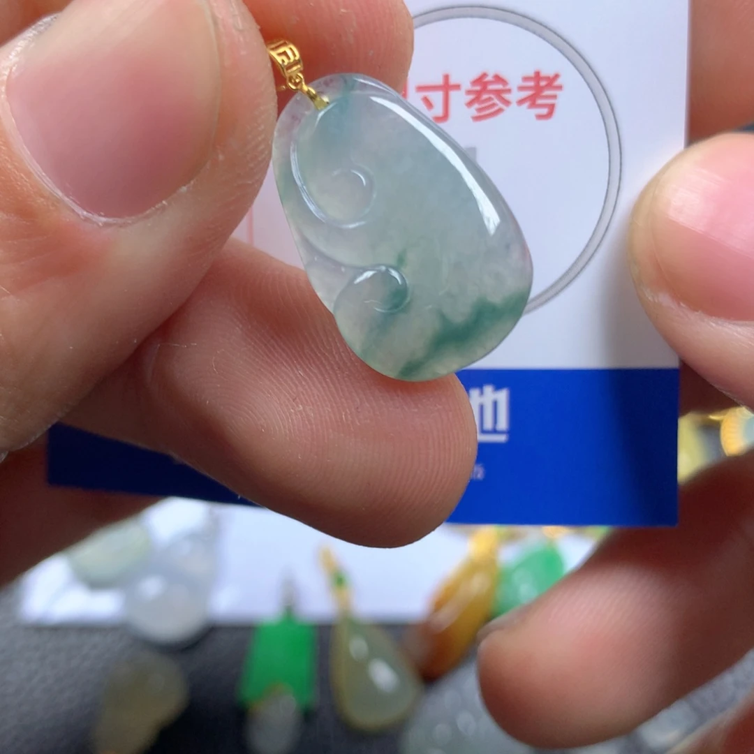 【闪购商品】翡翠颈饰18K金镶嵌翡翠