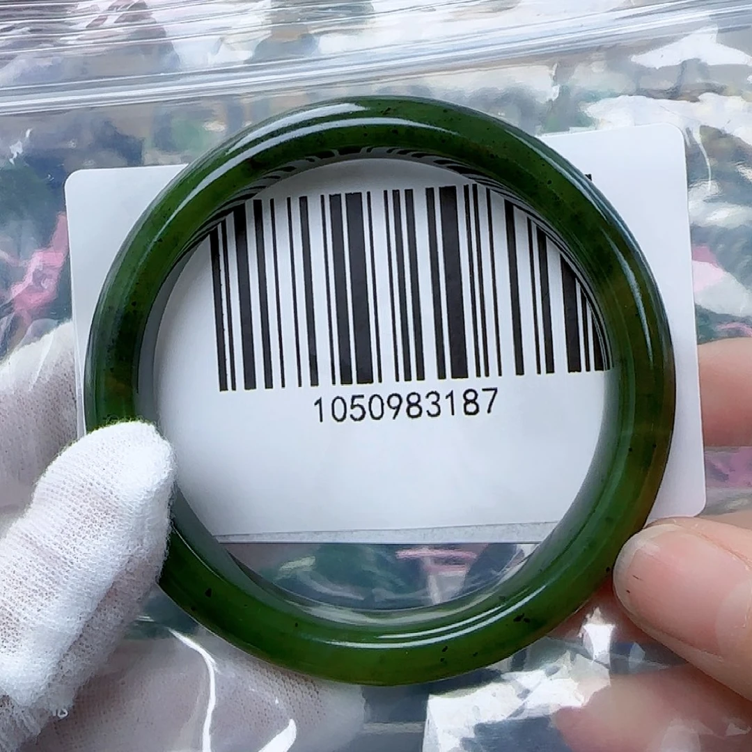 和田玉（碧玉）手镯未镶嵌57