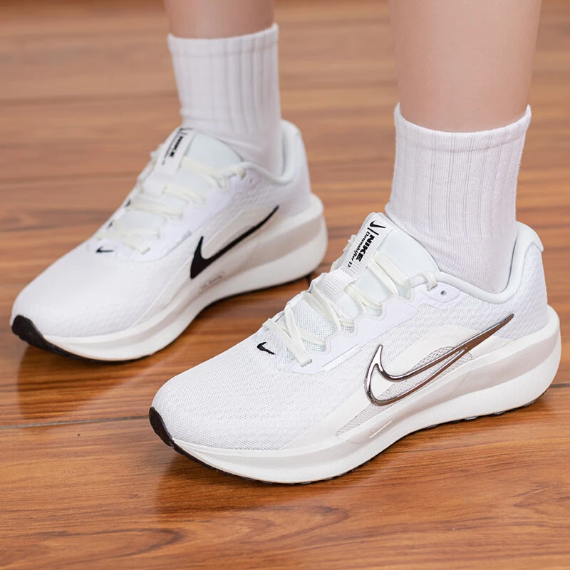 NIKE/耐克女鞋夏新款QUEST 5网面缓震舒适透气运动跑步鞋休闲鞋