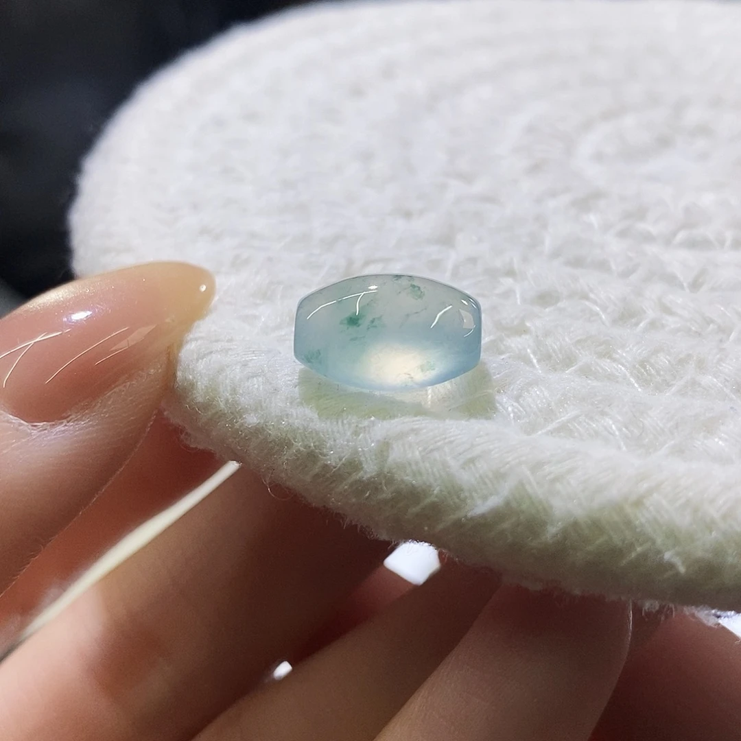 翡翠未镶嵌挂件力推