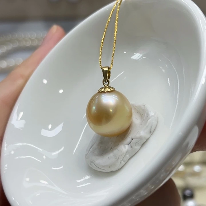 颈饰海水珍珠18K金镶嵌13-14mm 59号