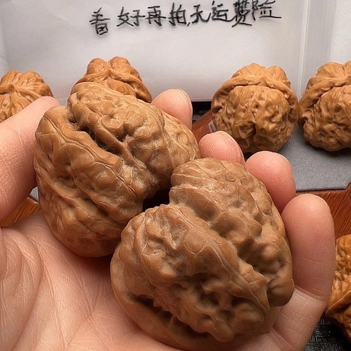 我****文玩核桃把件蛤蟆