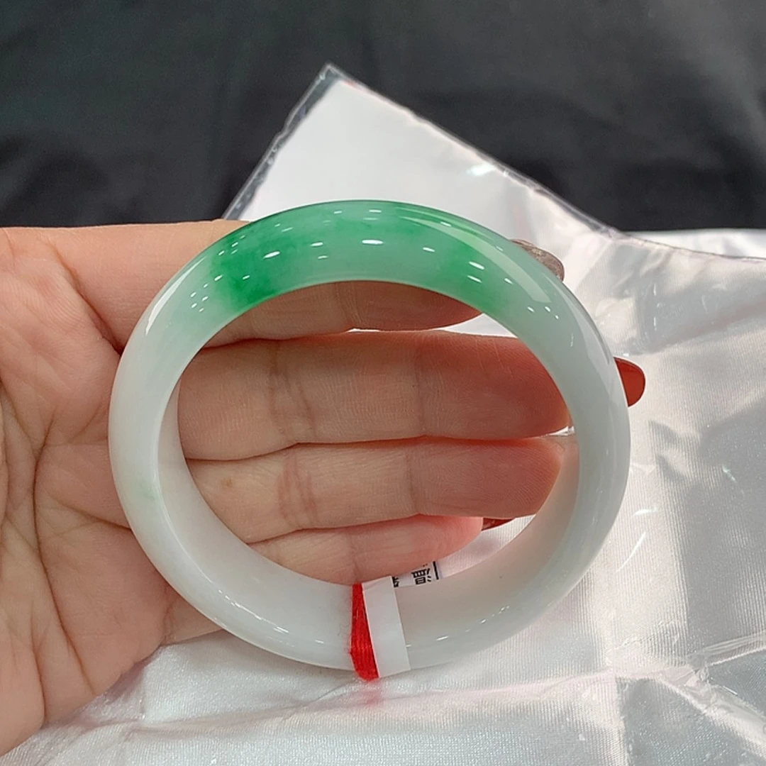 【闪购商品】翡翠手镯未镶嵌58，57/58