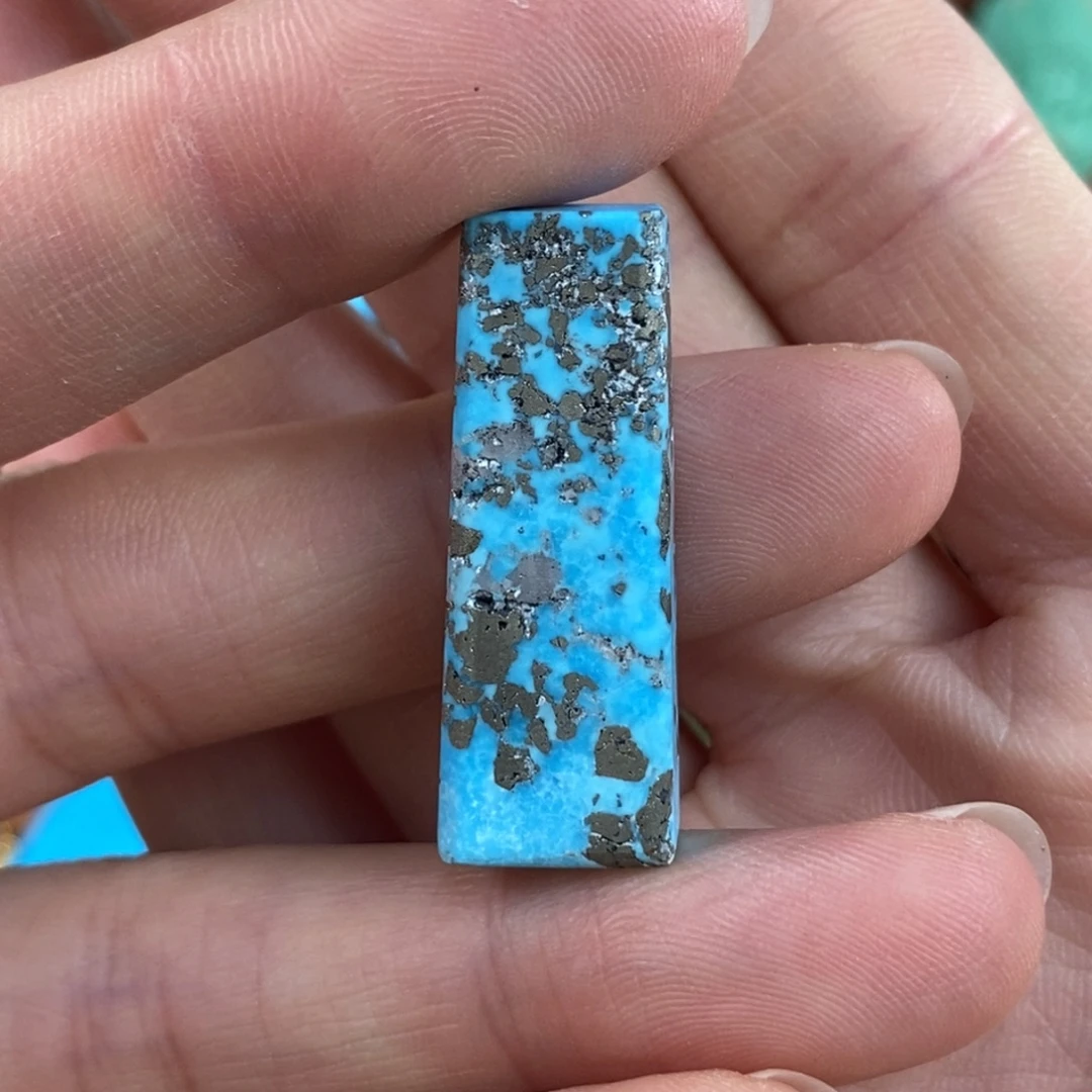 绿松石未镶嵌。方糖