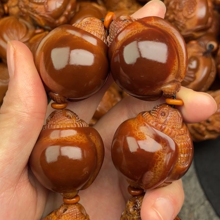 b***h橄榄核吊坠橄榄核