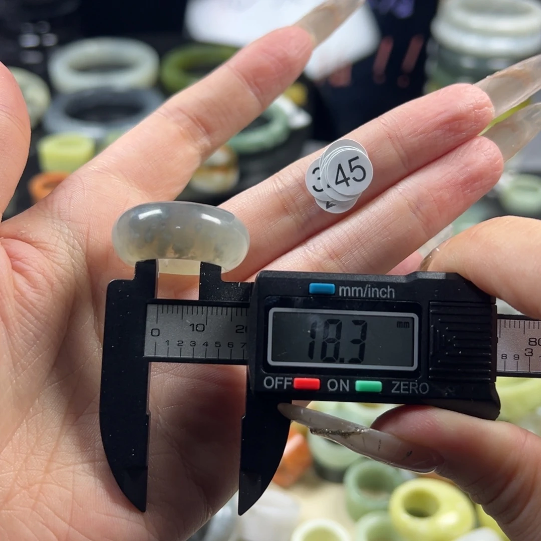 蛇纹石玉未镶嵌戒指