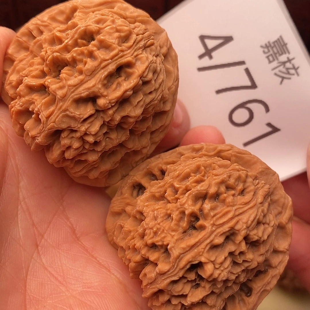 把件文玩核桃43.5三角疆