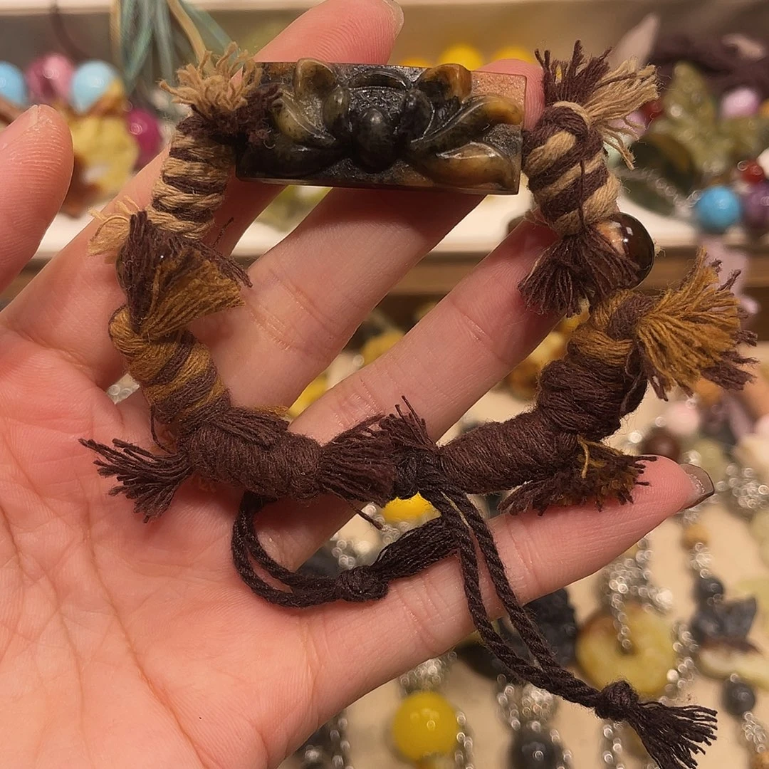 蛇纹石玉合金颈饰