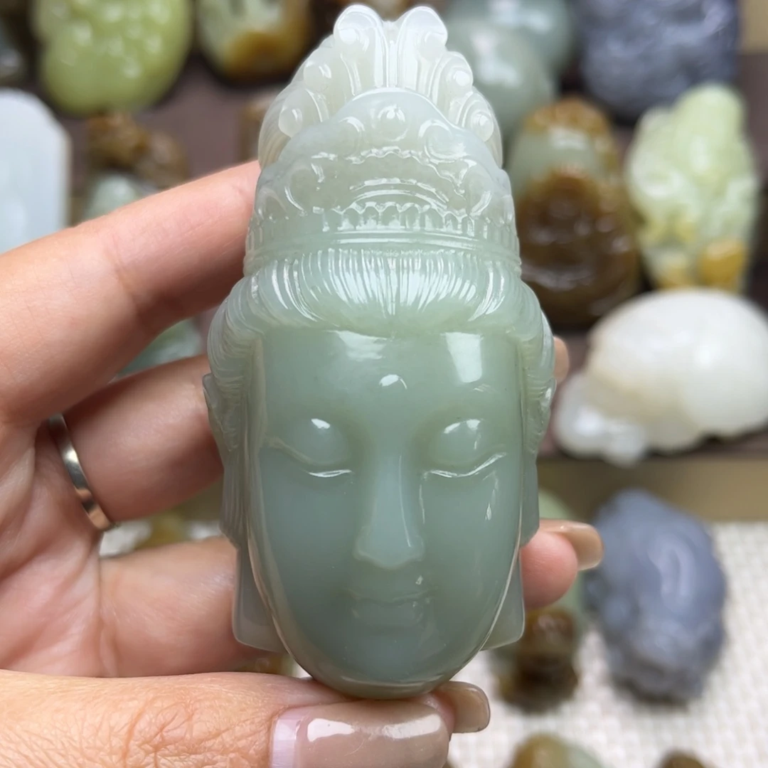 和田玉未镶嵌把件