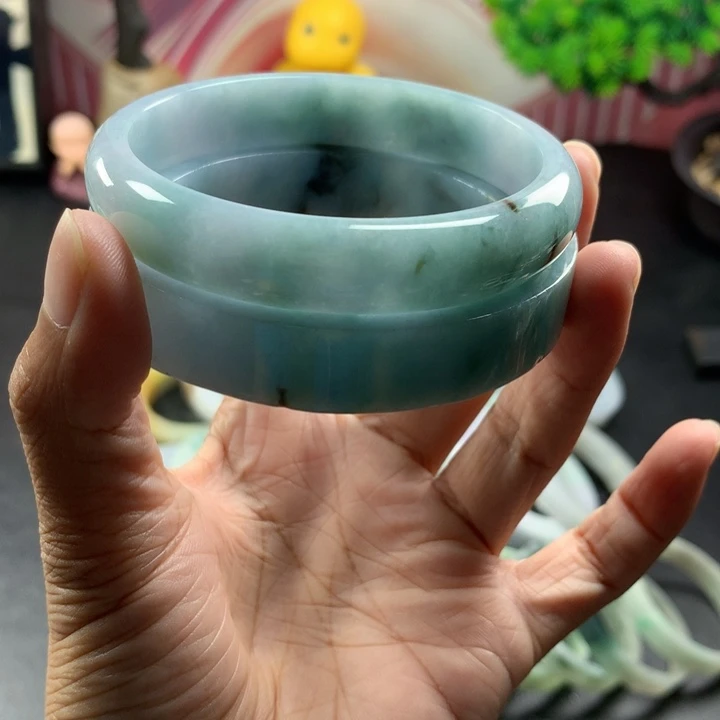 定制翡翠未镶嵌手镯定制