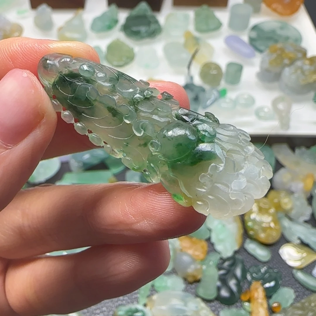 定制翡翠未镶嵌翡翠