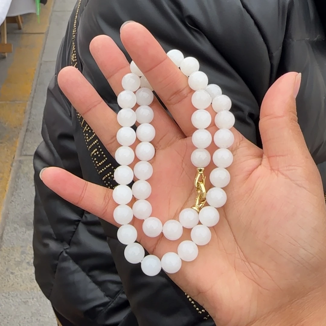 和田玉颈饰未镶嵌