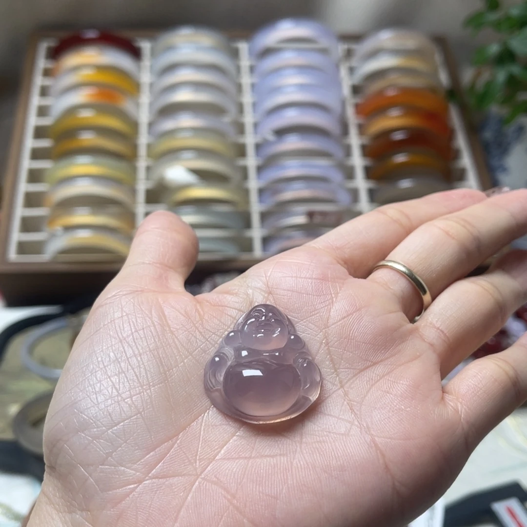 Z****玛瑙/玉髓未镶嵌颈饰