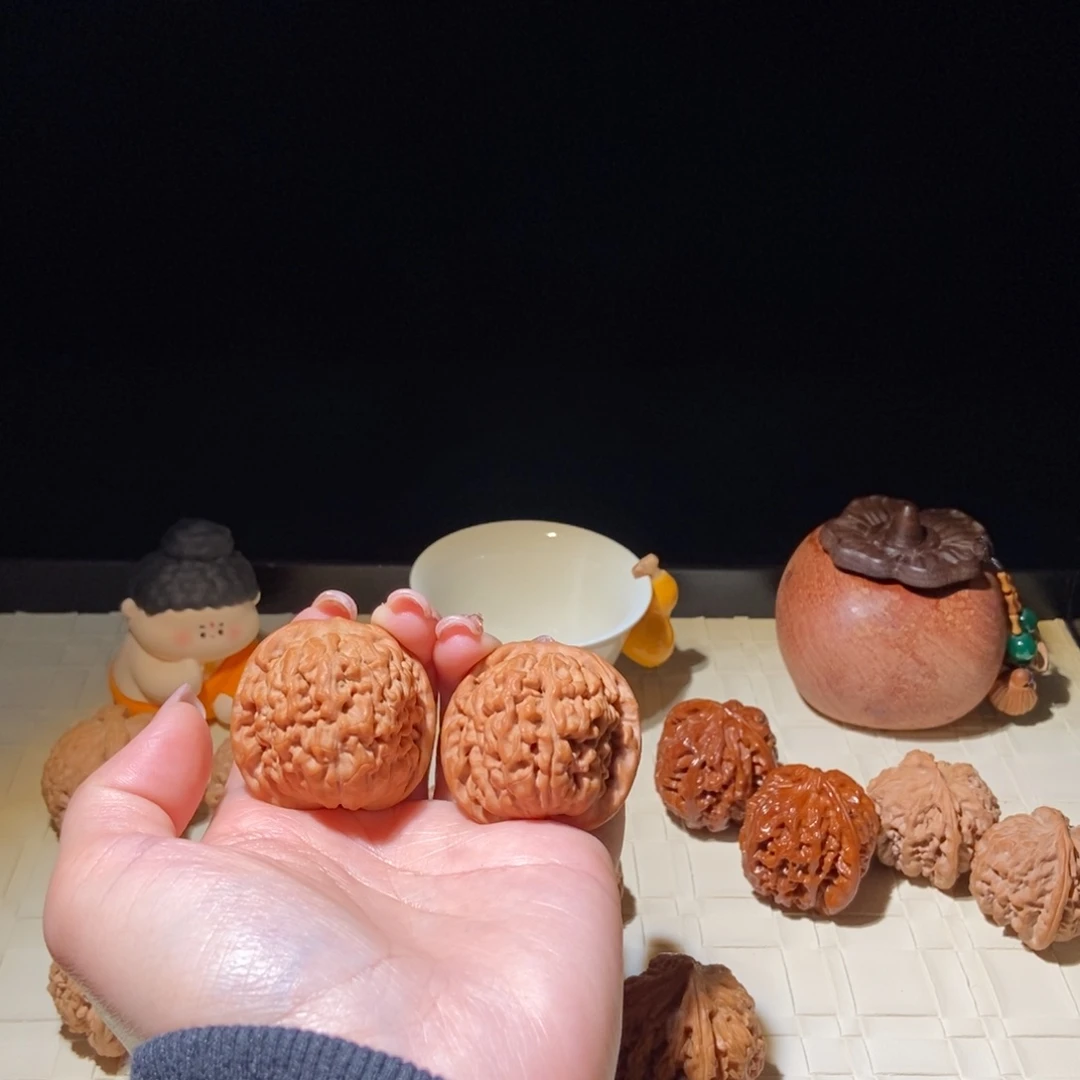 文玩核桃吊坠莲花39