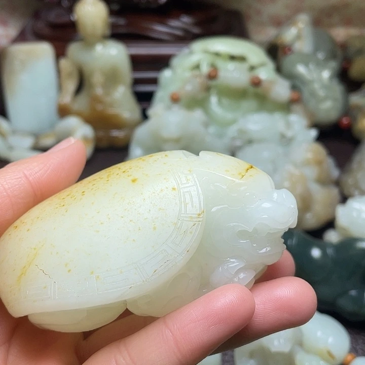 和田玉（糖玉）未镶嵌挂件