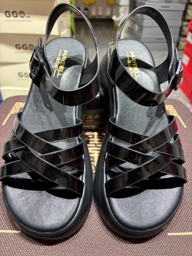 111少女风罗马风舒适擦色皮罗马凉鞋时