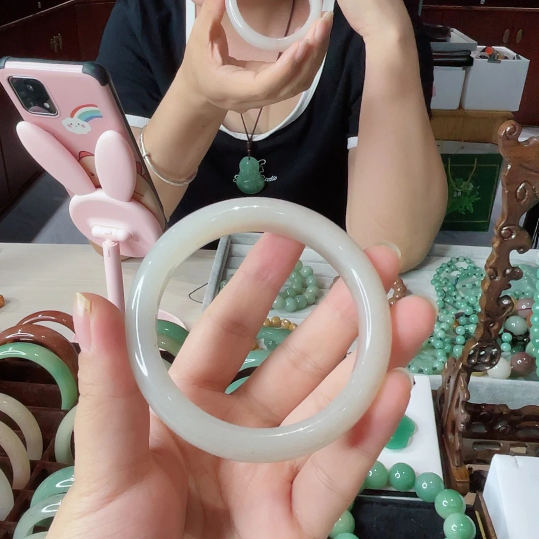 密玉（石英质玉）未镶嵌颈饰56