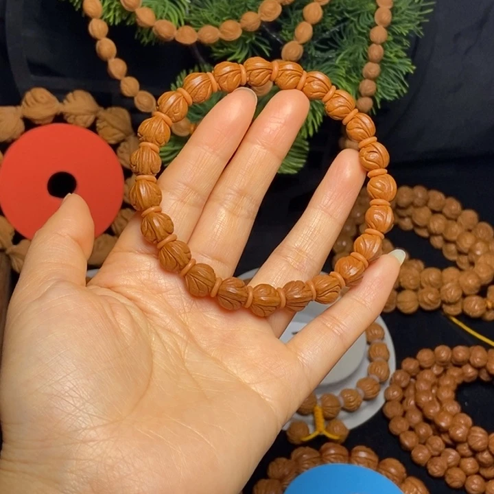 秦岭龙纹桃核手串