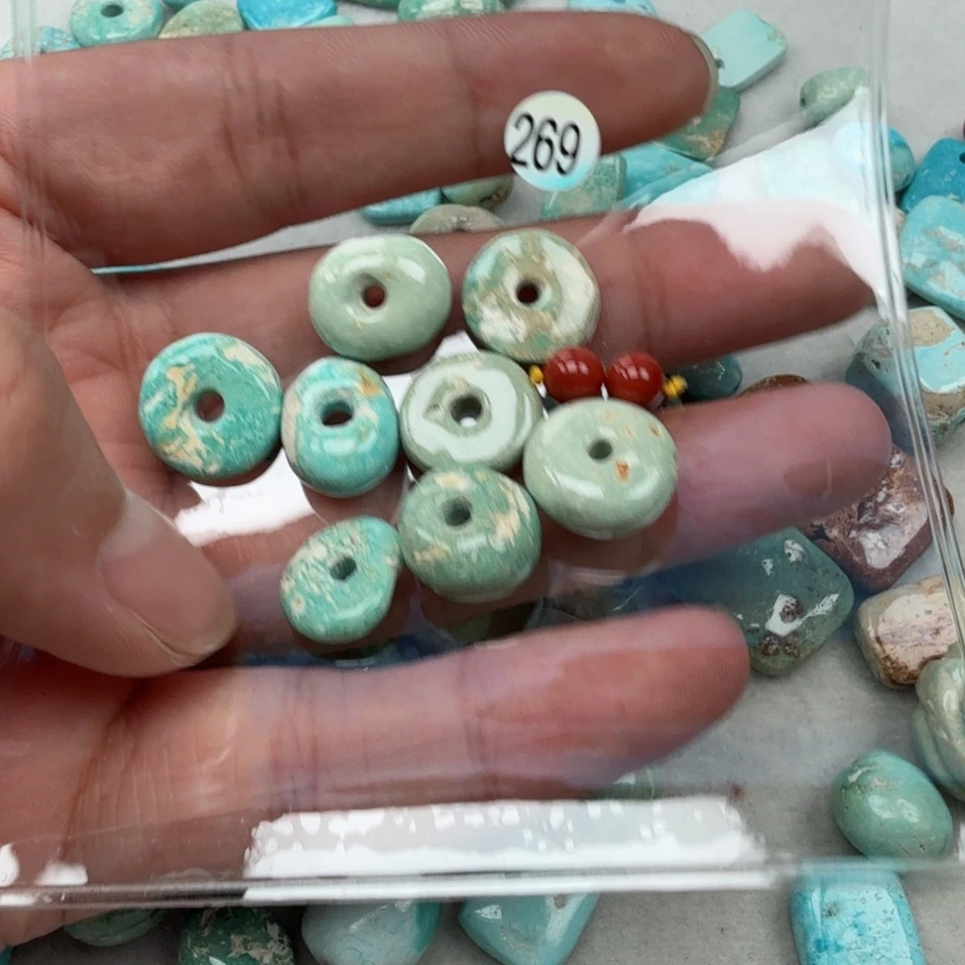 南红玛瑙未镶嵌珠宝奇石