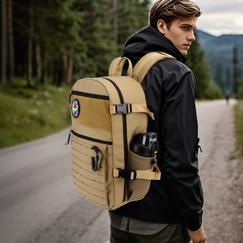 户外战术背包男士男款时尚休闲多功能迷彩黑鹰双肩包