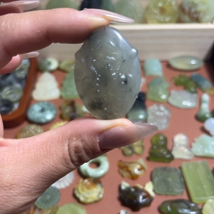 蛇纹石玉合金颈饰